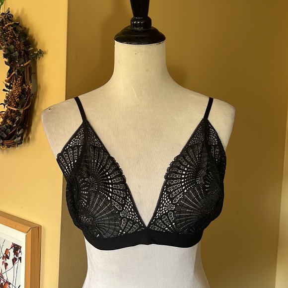 COMMANDO Size XL Butter + Lace Britt Black Lace Bralette Triangle Bra $78 NEW - Picture 1 of 16